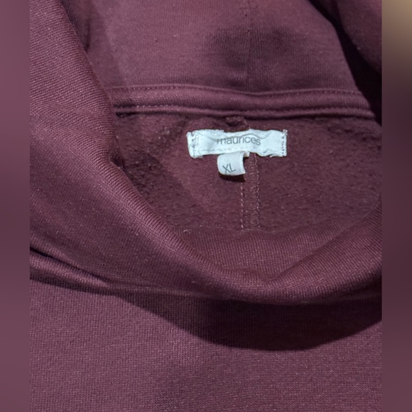 Sweatshirt - Picture 4 of 7